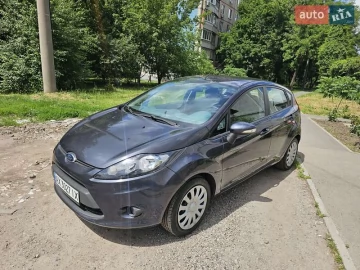 Авто Ford Fiesta 2010 № 7718926