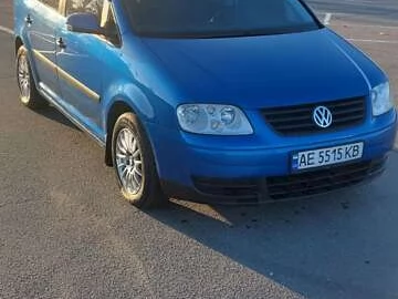 Авто Volkswagen Touran 2003 № 7719394