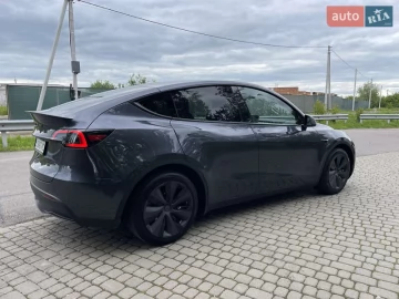 Авто Tesla Model Y 2023 № 7719583