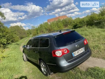 Авто Volkswagen Passat 2010 № 7719674