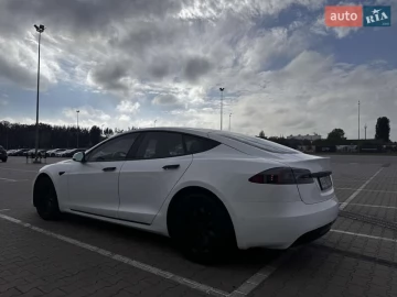 Авто Tesla Model S 2018 № 7719887