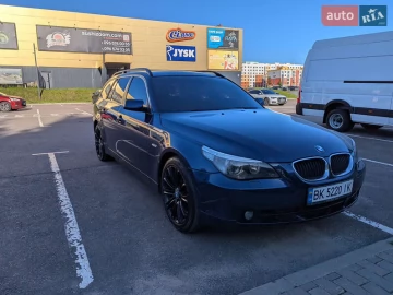 Авто BMW 5 Series 2004 № 7720012