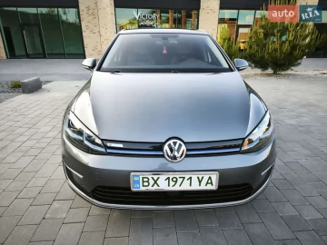 Авто Volkswagen E-Golf 2018 № 7720106