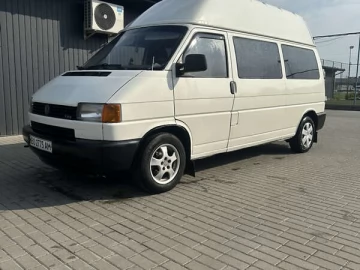 Авто Volkswagen Transporter 2000 № 7720373