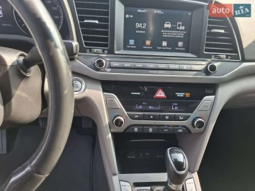 Авто Hyundai Elantra 2016 № 7720398