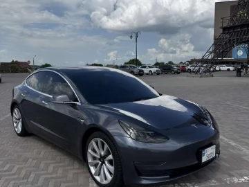 Авто Tesla Model 3 2018 № 7720405