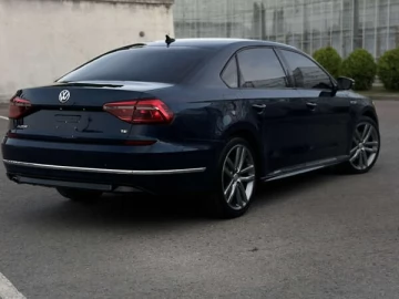 Авто Volkswagen Passat 2018 № 7720464