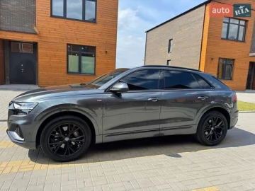 Авто Audi Q8 2021 № 7720580