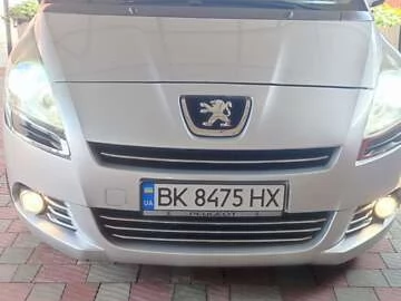 Авто Peugeot 5008 2012 № 7720956