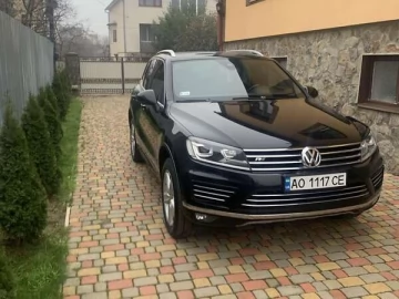 Авто Volkswagen Touareg 2015 № 7721064