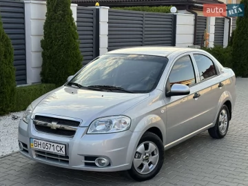 Авто Chevrolet Aveo 2009 № 7721162
