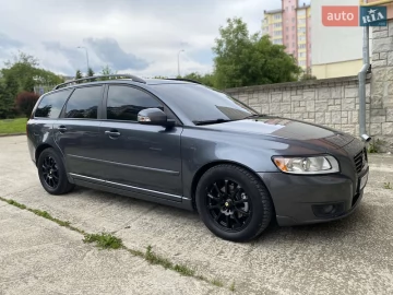 Авто Volvo V50 2010 № 7721185