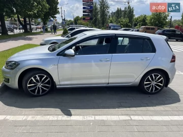 Авто Volkswagen E-Golf 2018 № 7721246