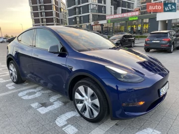 Авто Tesla Model Y 2023 № 7721278