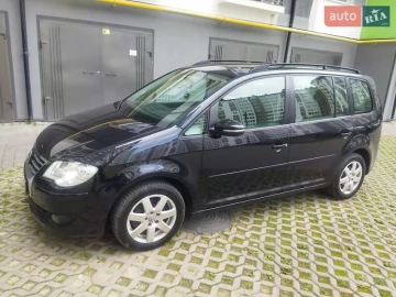 Авто Volkswagen Touran 2010 № 7721391