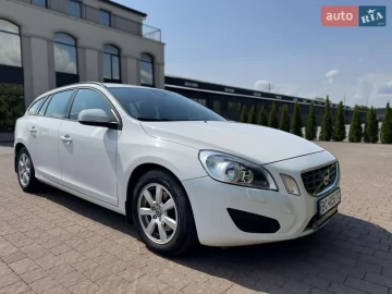 Авто Volvo V60 2012 № 7721598