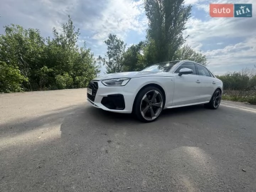 Авто Audi A4 2019 № 7721679