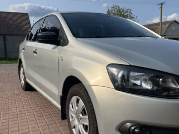 Авто Volkswagen Polo 2011 № 7722008