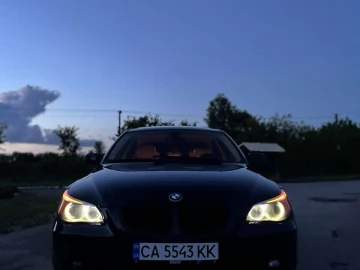 Авто BMW 5 Series 2004 № 7722040
