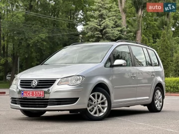 Авто Volkswagen Touran 2009 № 7722056