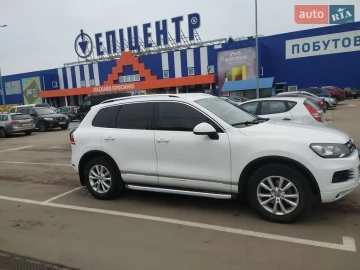 Авто Volkswagen Touareg 2013 № 7722140