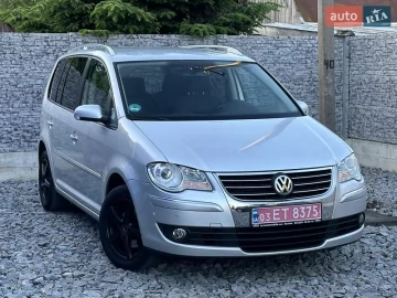 Авто Volkswagen Touran 2008 № 7722313