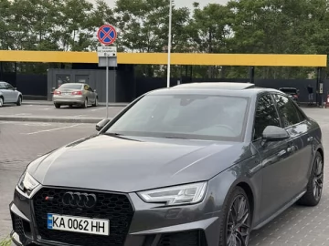 Авто Audi S4 2018 № 7722442
