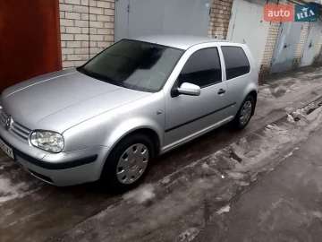 Авто Volkswagen Golf 2000 № 7722655