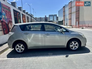 Авто Toyota Verso 2012 № 7722703