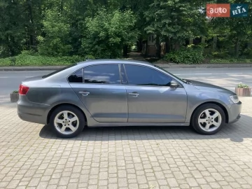 Авто Volkswagen Jetta 2013 № 7722713