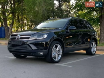 Авто Volkswagen Touareg 2015 № 7722749