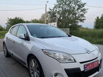 Авто Renault Megane 2010 № 7722924