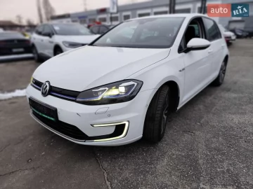 Авто Volkswagen E-Golf 2017 № 7723550