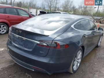 Авто Tesla Model S 2015 № 7723877