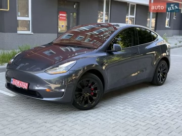 Авто Tesla Model Y 2023 № 7724028