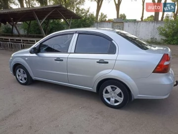 Авто Chevrolet Aveo 2008 № 7724086