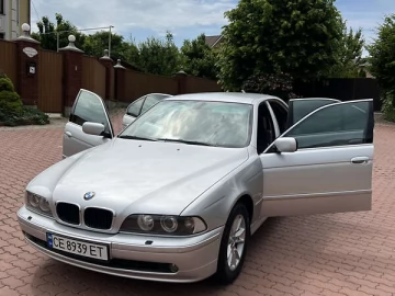 Авто BMW 5 Series 2002 № 7724206