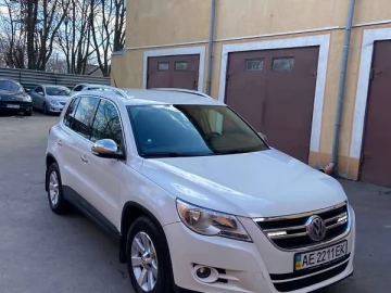 Авто Volkswagen Tiguan 2010 № 7724249