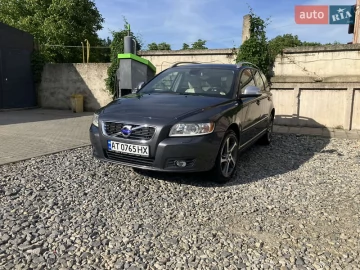 Авто Volvo V50 2012 № 7724530