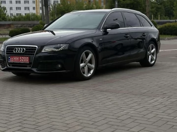Авто Audi A4 2010 № 7724565