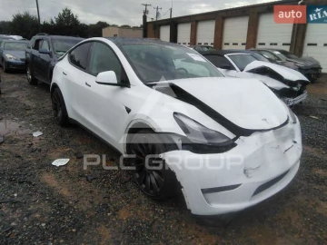 Авто Tesla Model Y 2022 № 7725084
