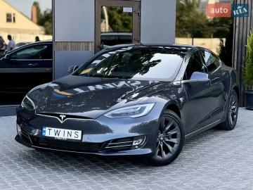 Авто Tesla Model S 2018 № 7725345
