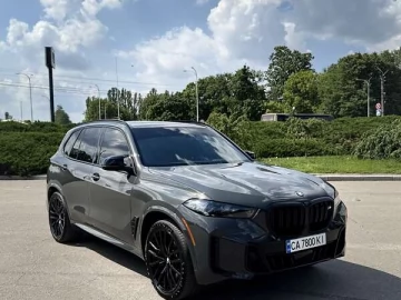 Авто BMW X5 2023 № 7725421