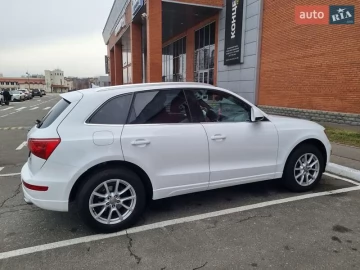 Авто Audi Q5 2010 № 7725501