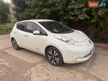 Авто Nissan Leaf 2015 № 7725646