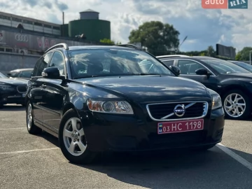 Авто Volvo V50 2010 № 7725659