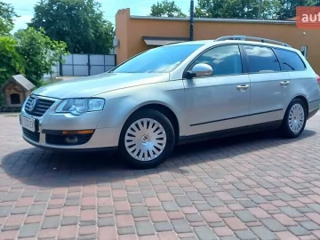 Авто Volkswagen Passat 2010 № 7725812