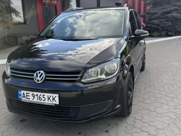 Авто Volkswagen Touran 2011 № 7726035