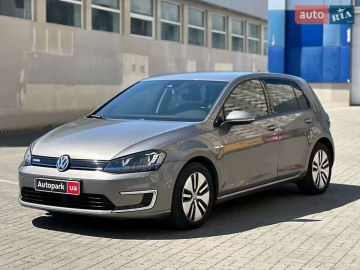 Авто Volkswagen Golf 2015 № 7726045