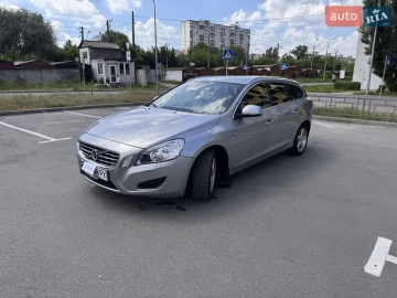 Авто Volvo V60 2012 № 7726077
